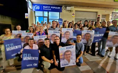 Pegada de carteles campaña 23J